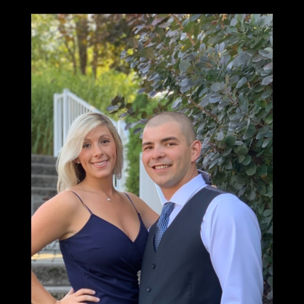 Meet your Posher, Larissa